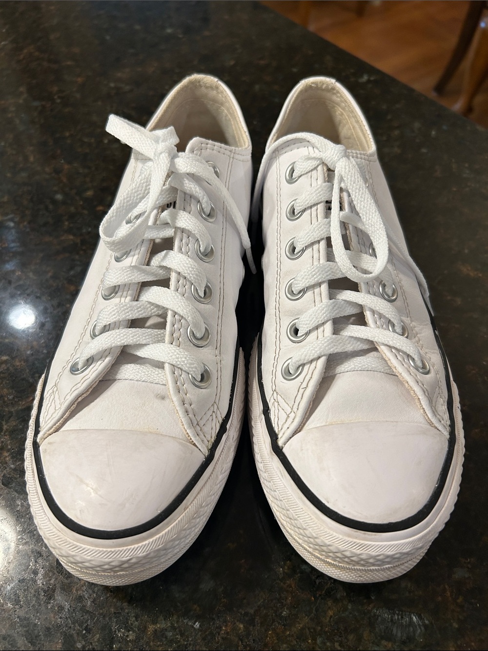 Converse White Low Top Sneaker Leather